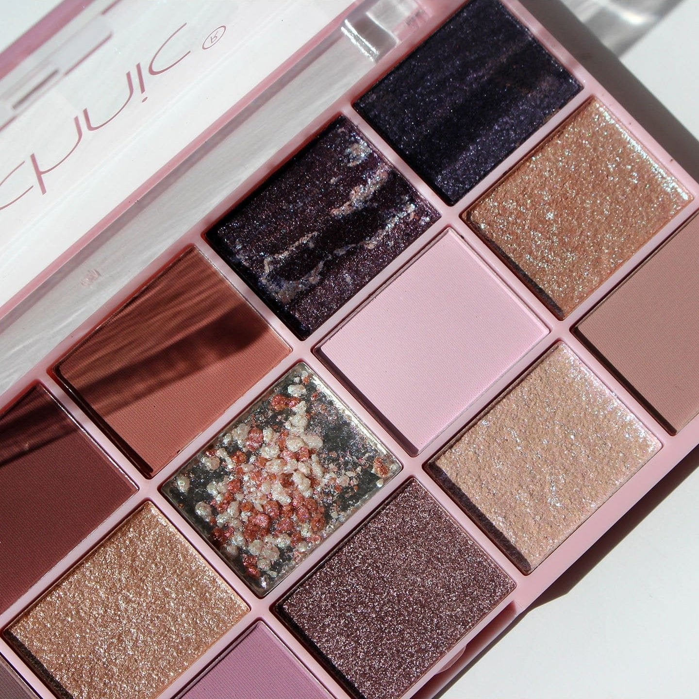 Technic Pressed Pigment Eyeshadow Palette - Unconditional 30g