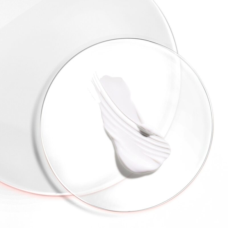 Neutrogena Clear & Radiant Moisturiser -50ml - Image 3