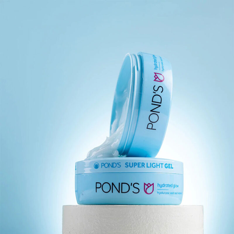 Pond’s-Super-Light-Gel-with-Hyaluronic-Acid-Vitamin-E-3 Ponds Super Light Gel Moisturiser 100ml - Image 2