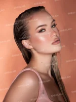 Sheglam Glow Bloom Liquid Highlighter - Vanilla Frost - Image 3