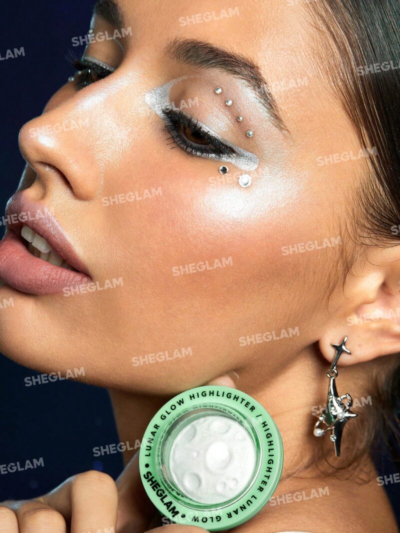 Sheglam Lunar Glow Highlighter -Neutron Star1 Sheglam Lunar Glow Highlighter -Neutron Star - Image 5
