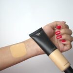 Guerniss 2-in-1 Foundation + Concealer 30ml - 102 - Image 2