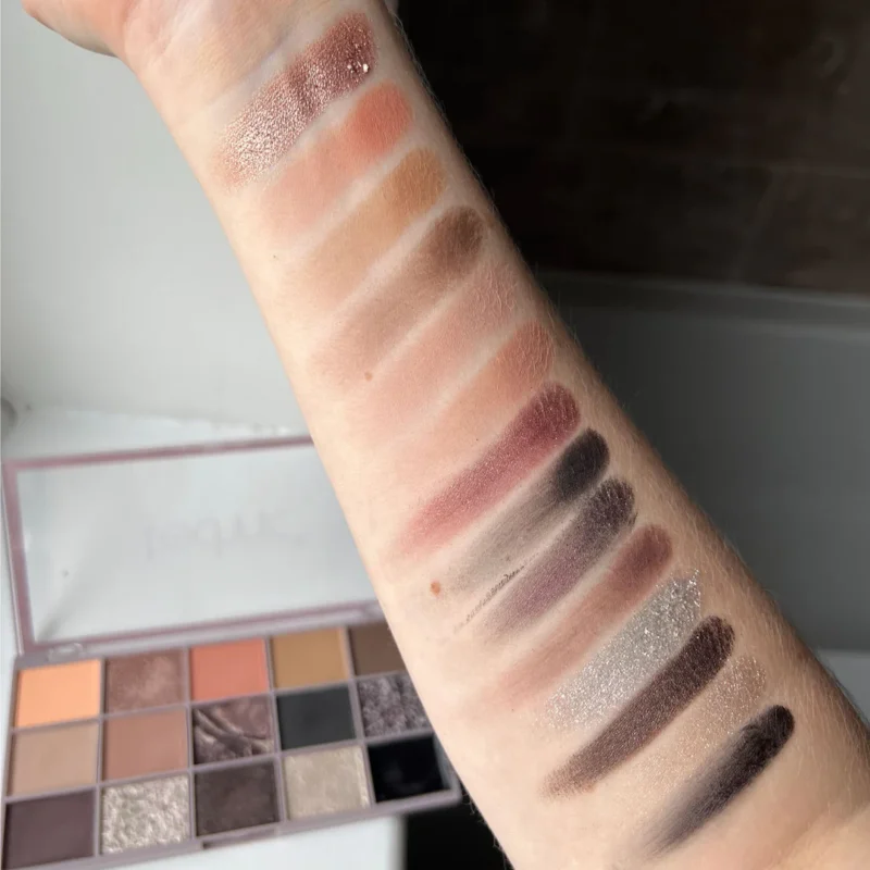 Technic Pressed Pigment Eyeshadow Palette- Smokey Quartz 30g - Image 3